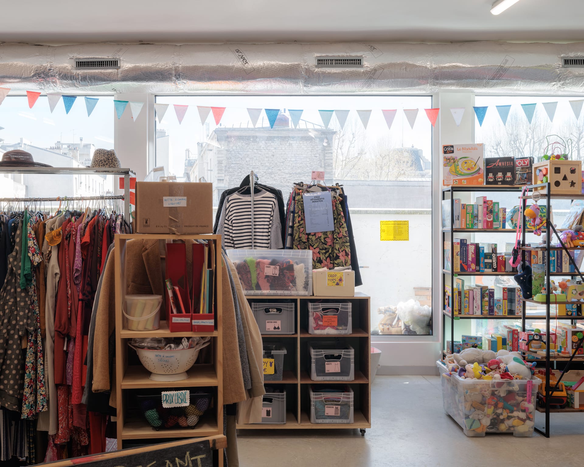 onze appartements et une ressourcerie