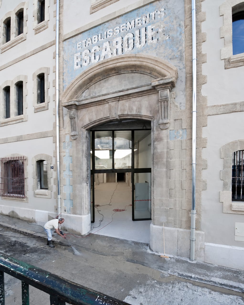 école